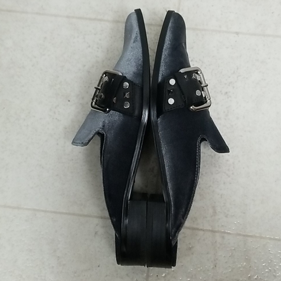 Exquisite Velvet Mule Slides Shelly's of London - Picture 8 of 9